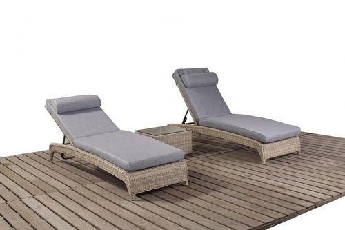 Rural Rattan Loungers and side table set
