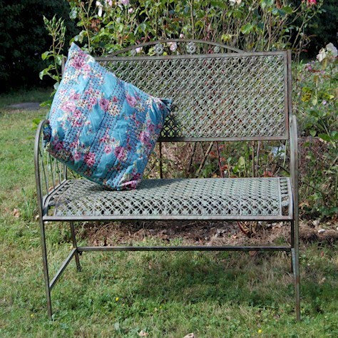 Vintage design blue rusty metal garden bench