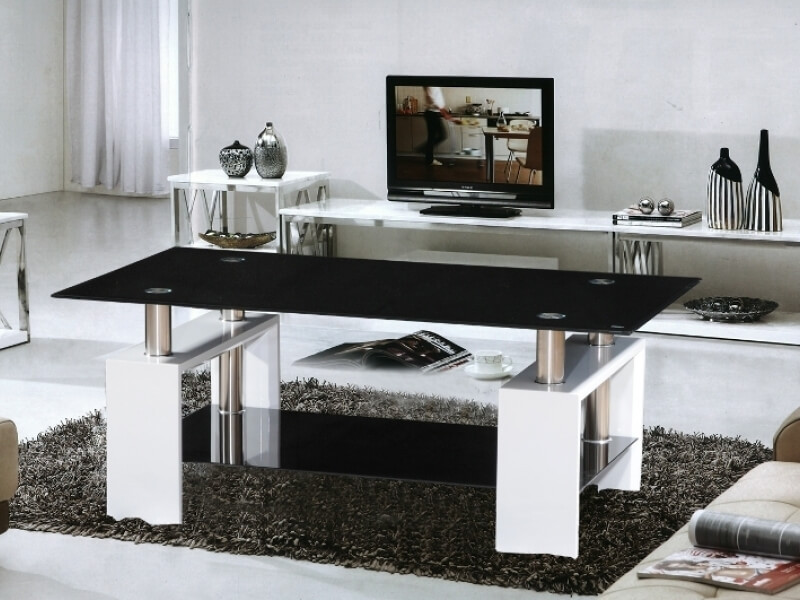 Coffee tables in glass